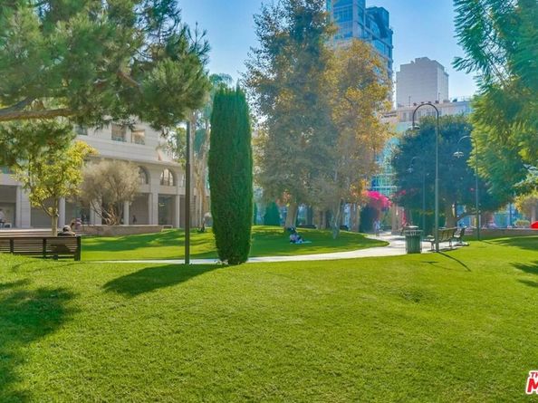 1111 S Grand Avenue 702, Los Angeles CA 90015