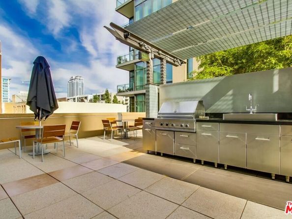 1111 S Grand Avenue 702, Los Angeles CA 90015