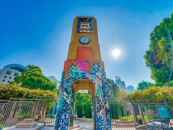 1111 S Grand Avenue 702, Los Angeles CA 90015