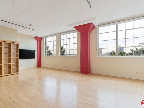 420 S San Pedro Street 420, Los Angeles CA 90013