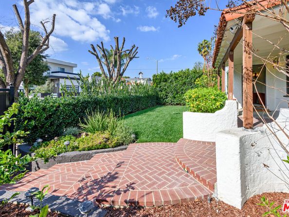 502 N Gardner Street, Los Angeles CA 90036