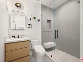 1037 21st Street, Santa Monica CA 90403