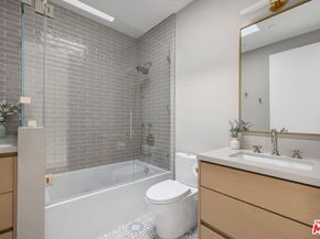 1037 21st Street, Santa Monica CA 90403