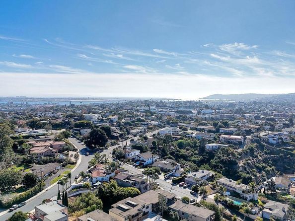 3728 Curtis St, San Diego CA 92106
