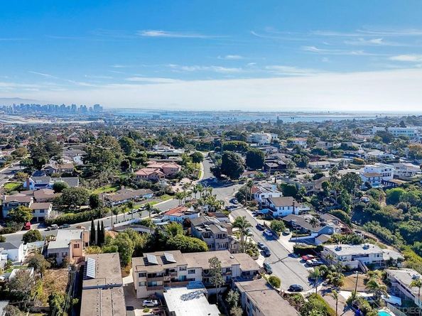 3728 Curtis St, San Diego CA 92106