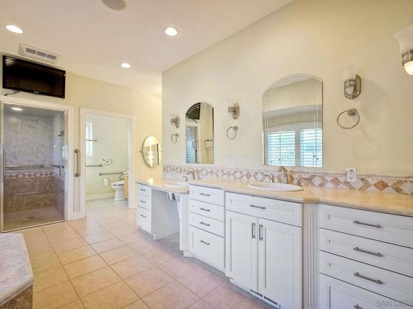 3728 Curtis St, San Diego CA 92106