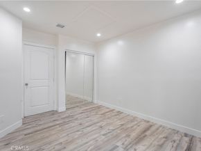 22142 Wyandotte, Canoga Park CA 91303