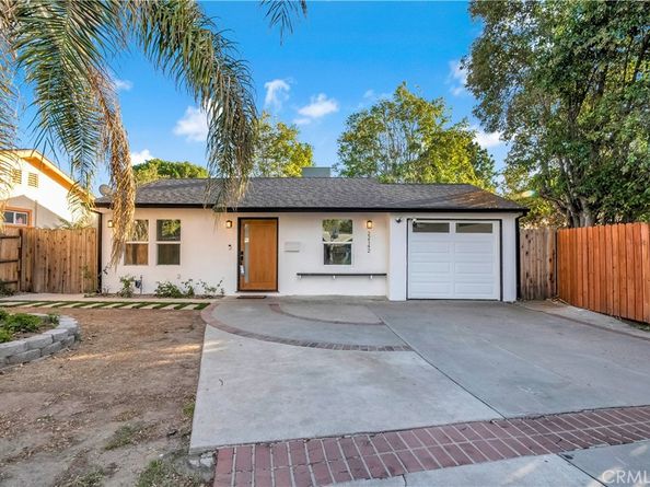 22142 Wyandotte, Canoga Park CA 91303