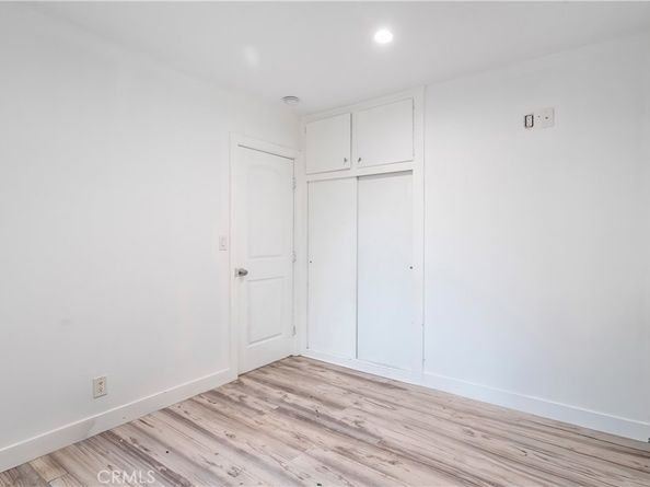 22142 Wyandotte, Canoga Park CA 91303