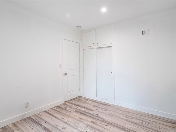 22142 Wyandotte, Canoga Park CA 91303