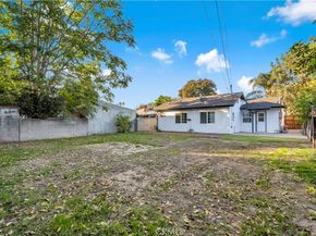 22142 Wyandotte, Canoga Park CA 91303