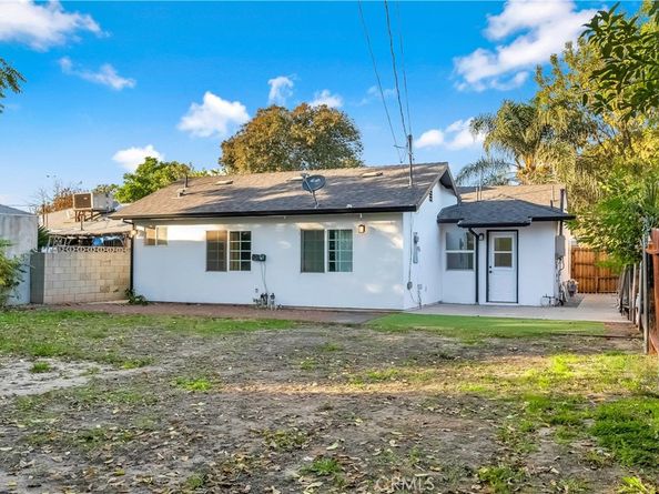 22142 Wyandotte, Canoga Park CA 91303