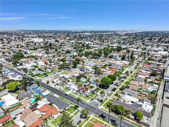 423 S POINSETTIA Avenue, Compton CA 90221
