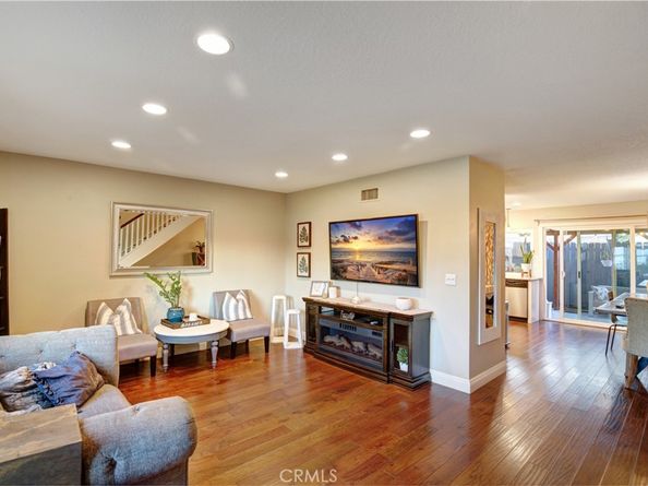 2073 E Greenhaven Street, Covina CA 91724
