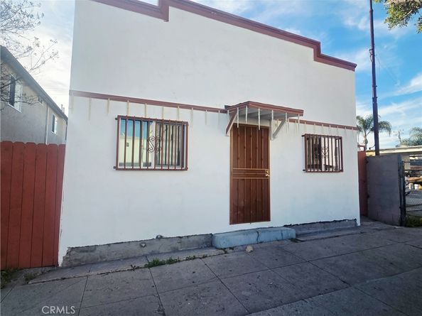 6605 West, Inglewood CA 90302