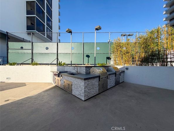 343 Pioneer Dr 1101, Glendale CA 91203