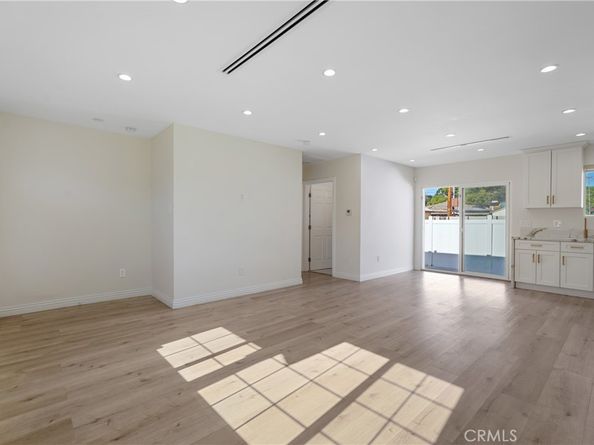 12317 Roscoe, Sun Valley CA 91352