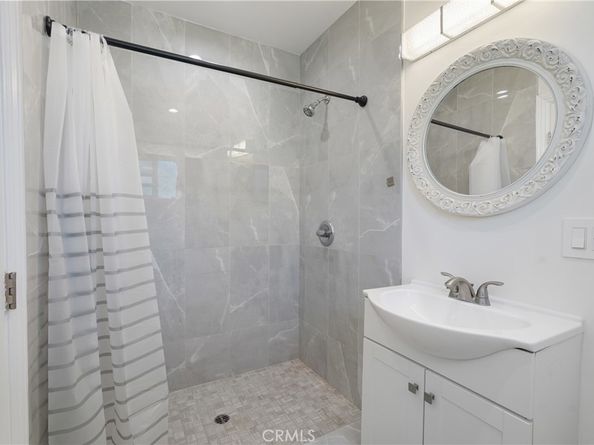 12317 Roscoe, Sun Valley CA 91352