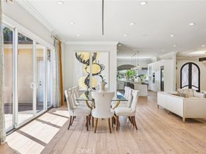 6850 Longridge Avenue, North Hollywood CA 91605