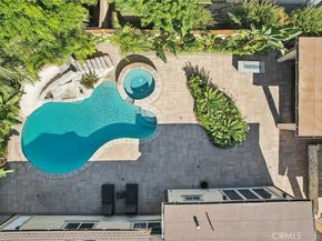 6850 Longridge Avenue, North Hollywood CA 91605