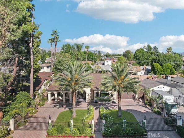 6850 Longridge Avenue, North Hollywood CA 91605