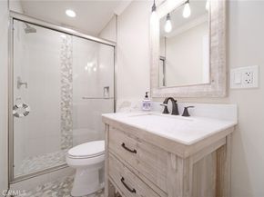 6850 Longridge Avenue, North Hollywood CA 91605