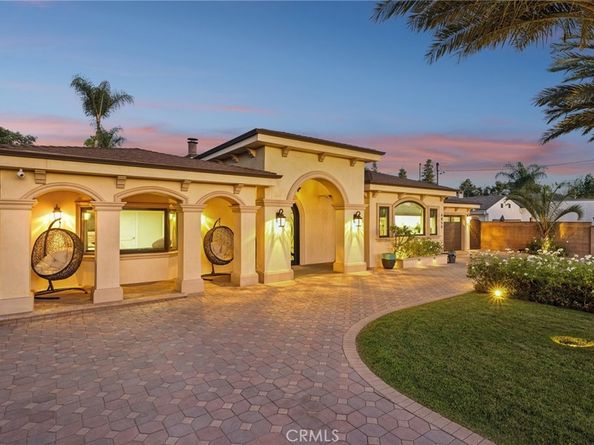 6850 Longridge Avenue, North Hollywood CA 91605