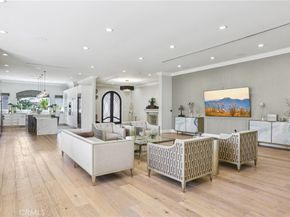 6850 Longridge Avenue, North Hollywood CA 91605