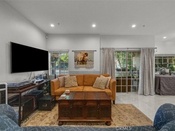 1245 Grandview Avenue 4, Glendale CA 91201