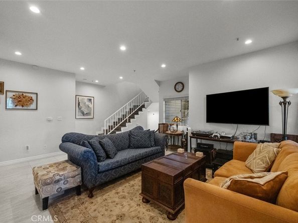 1245 Grandview Avenue 4, Glendale CA 91201