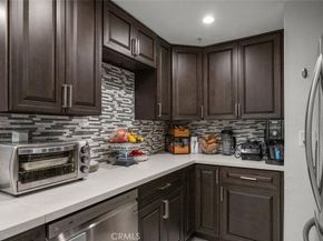 1245 Grandview Avenue 4, Glendale CA 91201