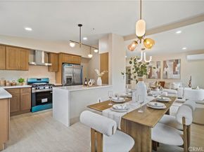 1042 Vineland, La Puente CA 91746