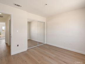 820 W Compton 24, Compton CA 90220