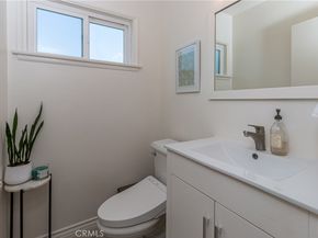 736 Brown, Burbank CA 91504