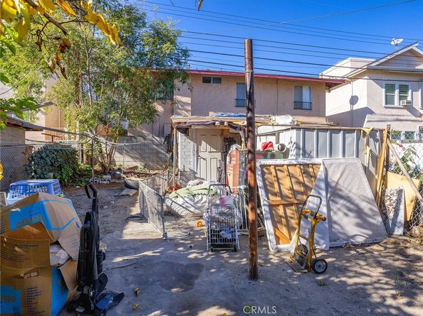 2313 N Niagara Street, Burbank CA 91504
