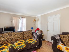 2313 N Niagara Street, Burbank CA 91504