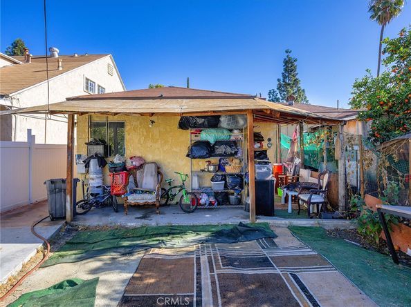 2313 N Niagara Street, Burbank CA 91504