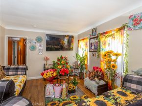 2313 N Niagara Street, Burbank CA 91504