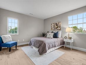 45 Avondale, Irvine CA 92602