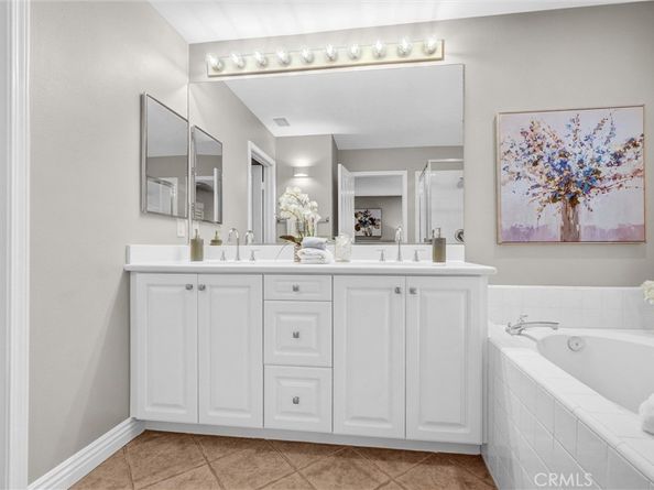 45 Avondale, Irvine CA 92602