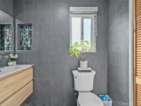 2750 San Carlos Lane, Costa Mesa CA 92626