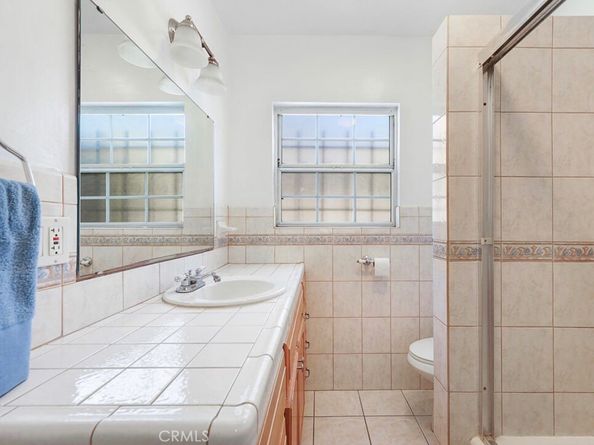 3654 7th Avenue, Los Angeles CA 90018