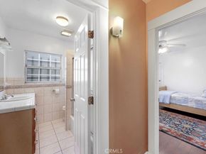 3654 7th Avenue, Los Angeles CA 90018