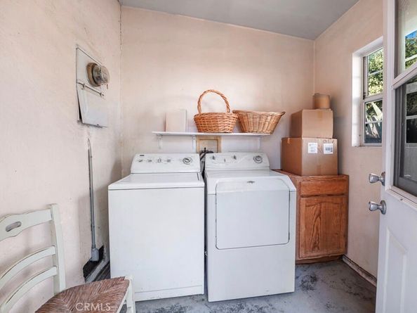 3654 7th Avenue, Los Angeles CA 90018