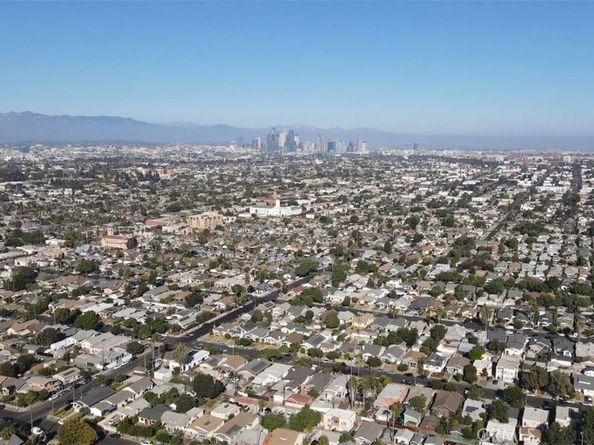 3654 7th Avenue, Los Angeles CA 90018