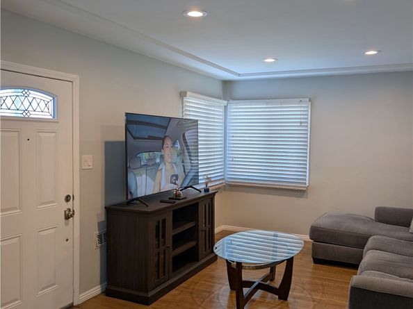 300 W Hillsdale, Inglewood CA 90302