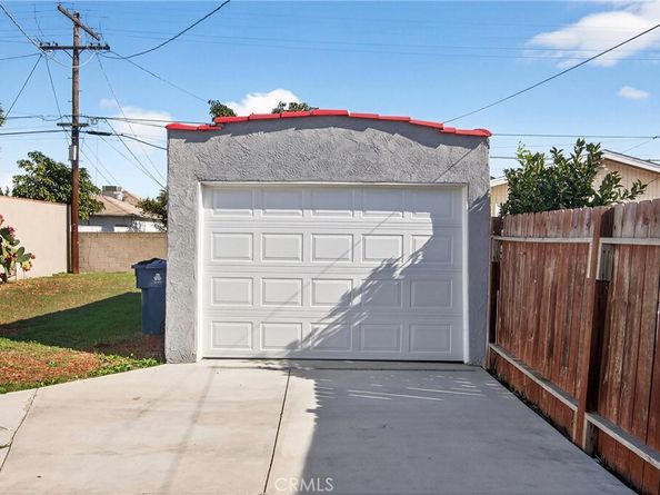 8734 Dalton, Los Angeles CA 90047