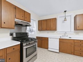1101 17TH Street S, Arlington VA 22202