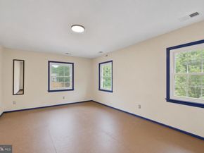 1101 17TH Street S, Arlington VA 22202