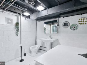 1101 17TH Street S, Arlington VA 22202